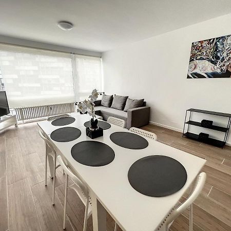 Tirou 5 Centre - Gare - Aeroport Apartment Charleroi Bagian luar foto