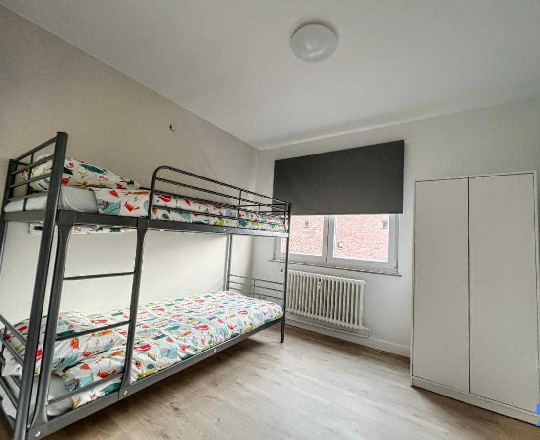 Tirou 5 Centre - Gare - Aeroport Apartment Charleroi Bagian luar foto