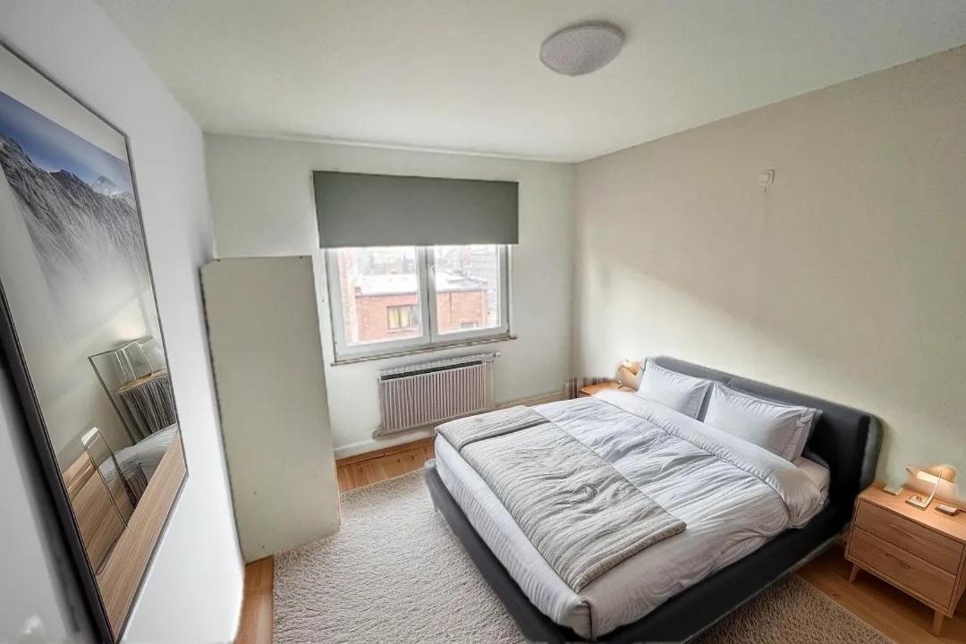 Tirou 5 Centre - Gare - Aeroport Apartment Charleroi Bagian luar foto